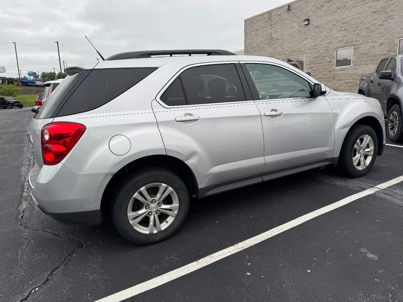 Chevrolet Equinox Vehicle Full-screen Gallery Image 04