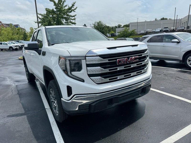 GMC Sierra 1500 Vehicle Image 03