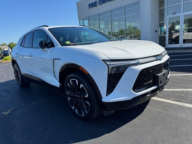 Chevrolet Blazer EV Vehicle Full-screen Gallery Image 02