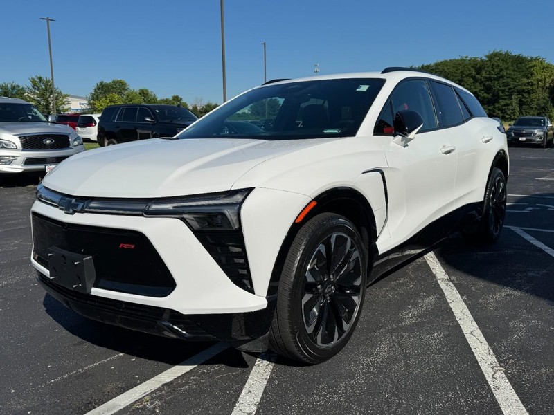 Chevrolet Blazer EV Vehicle Full-screen Gallery Image 08