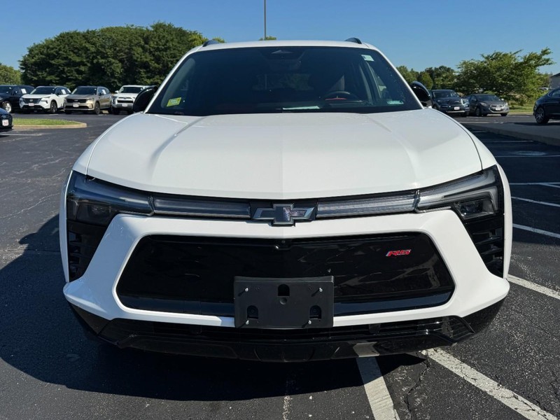 Chevrolet Blazer EV Vehicle Full-screen Gallery Image 09