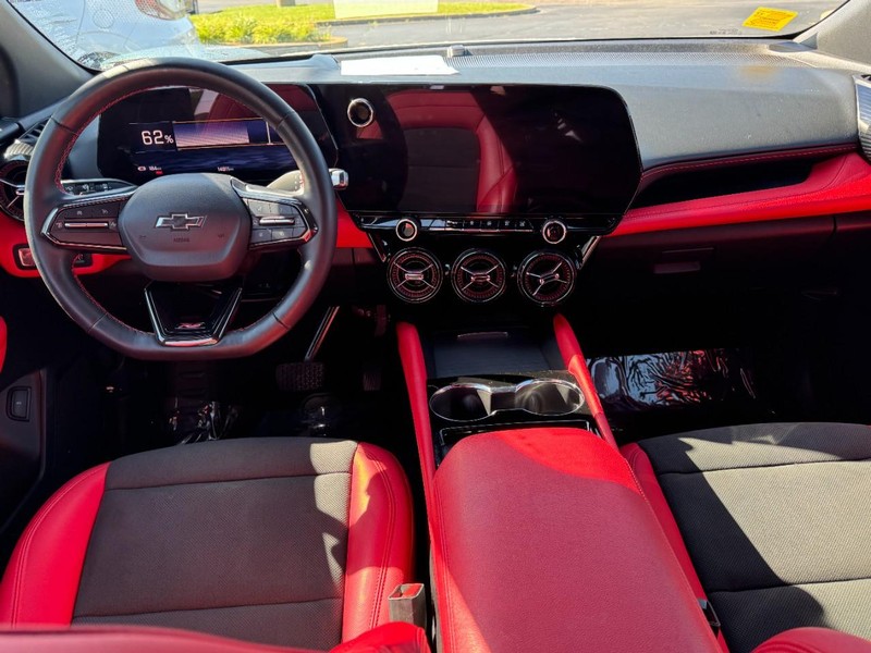 Chevrolet Blazer EV Vehicle Full-screen Gallery Image 11
