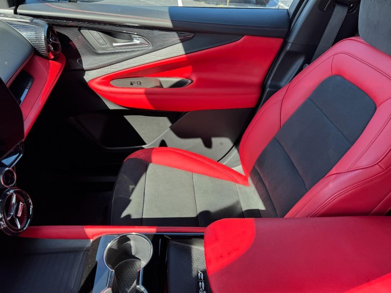 Chevrolet Blazer EV Vehicle Full-screen Gallery Image 13