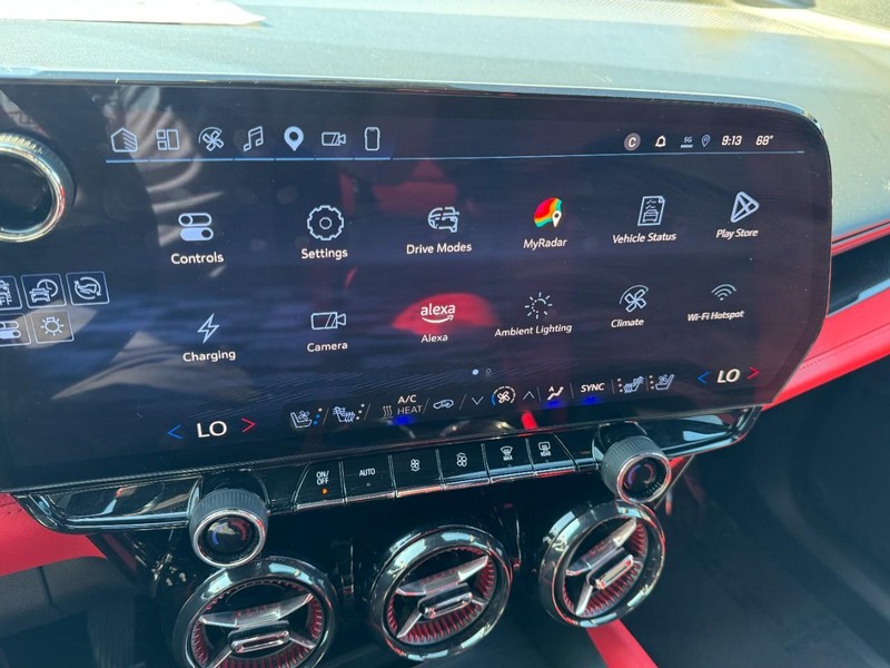 Chevrolet Blazer EV Vehicle Full-screen Gallery Image 18