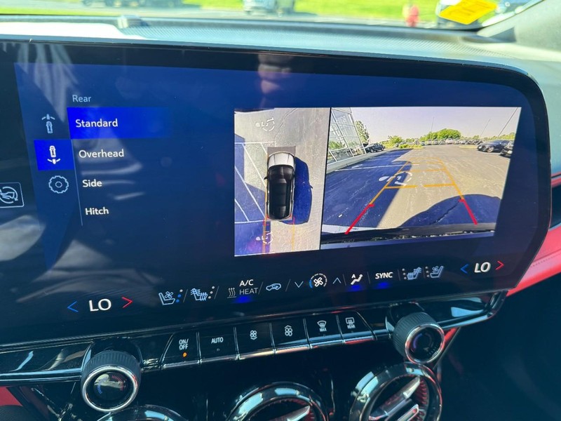 Chevrolet Blazer EV Vehicle Full-screen Gallery Image 20