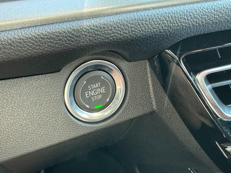 Chevrolet Traverse Vehicle Image 18