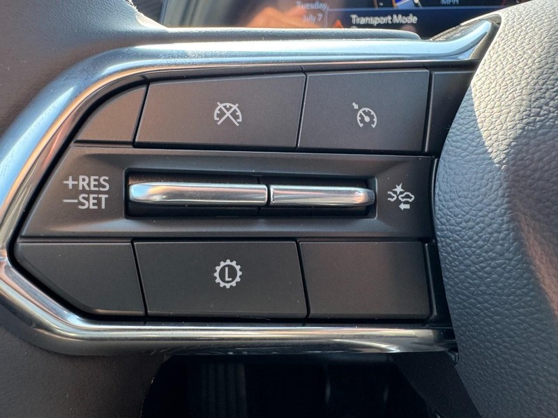 Chevrolet Equinox Vehicle Image 11