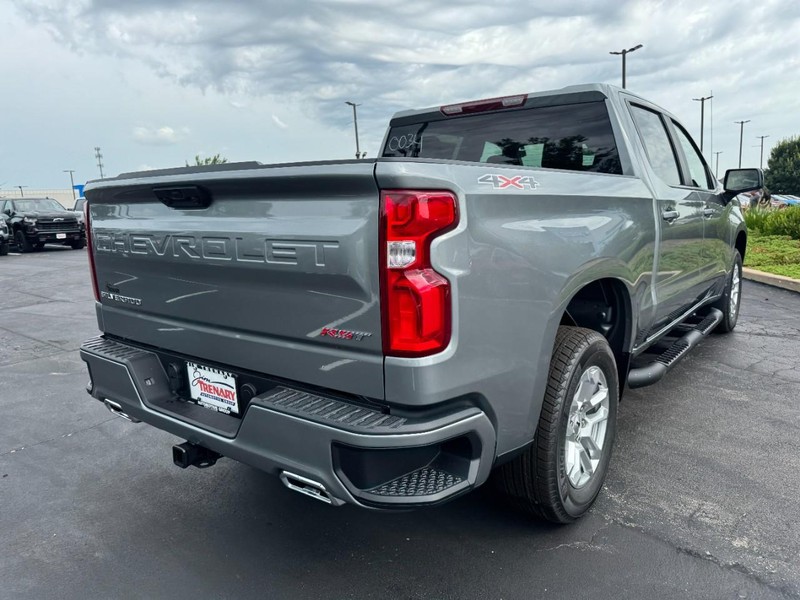 Chevrolet Silverado 1500 Vehicle Image 04