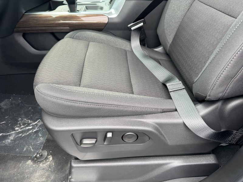 Chevrolet Silverado 1500 Vehicle Image 11