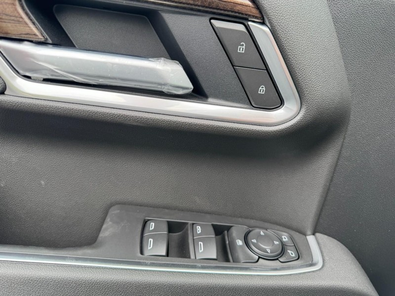 Chevrolet Silverado 1500 Vehicle Image 11