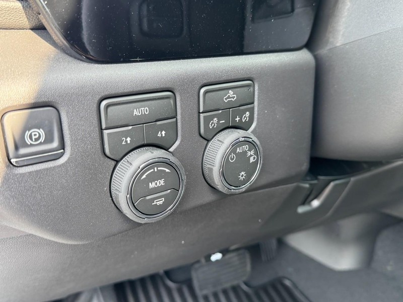 Chevrolet Silverado 1500 Vehicle Image 13