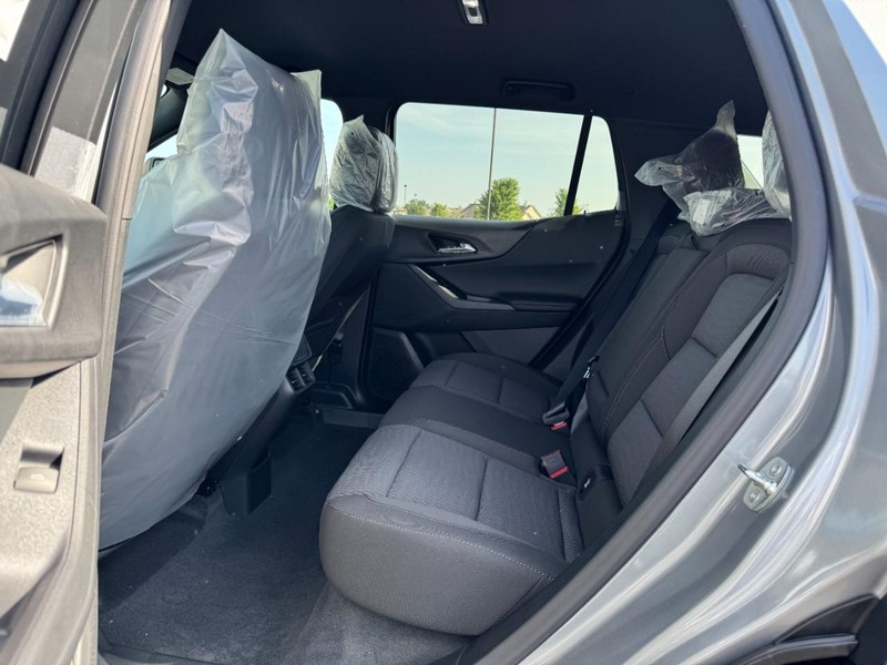 Chevrolet Equinox Vehicle Image 07