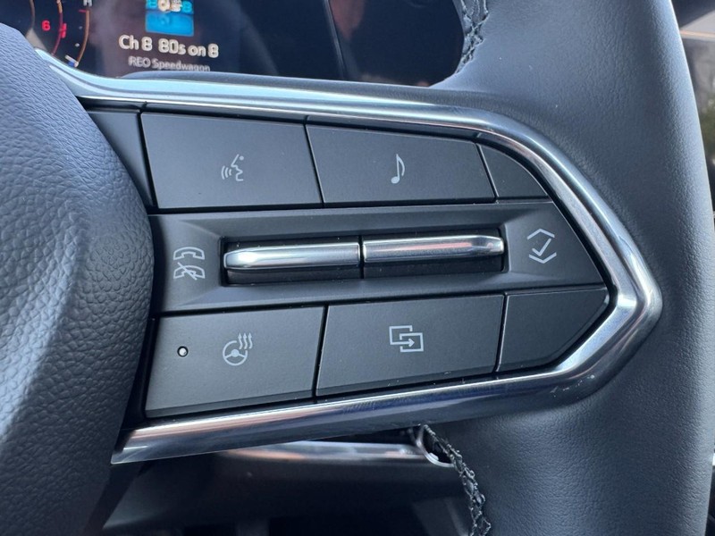Chevrolet Equinox Vehicle Image 12