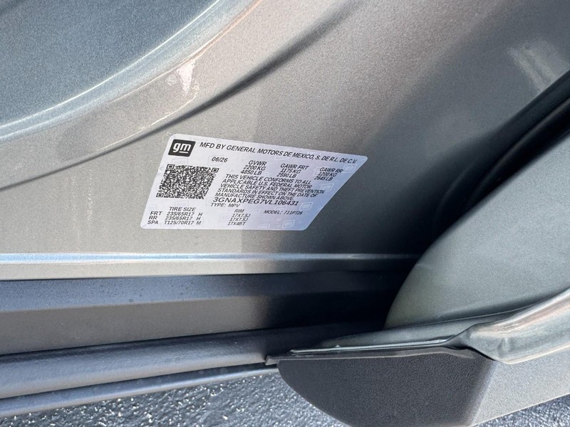 Chevrolet Equinox Vehicle Image 18