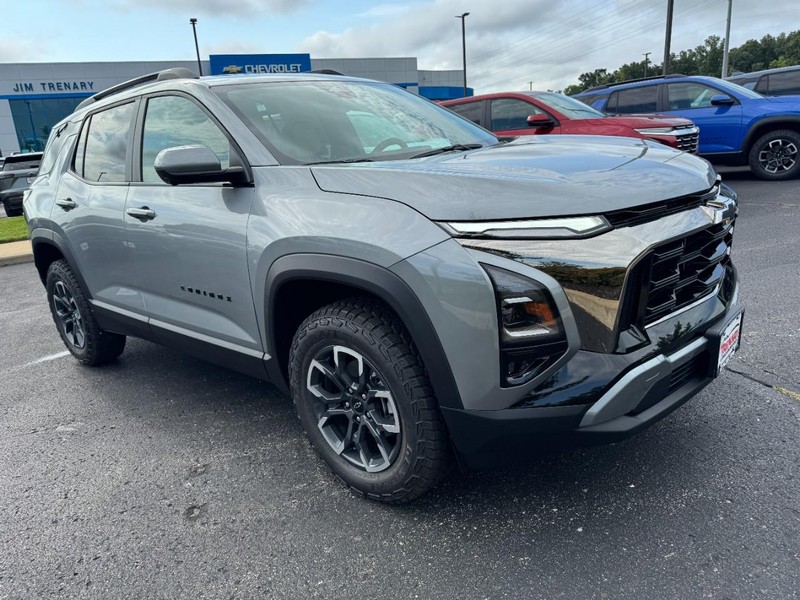 Chevrolet Equinox Vehicle Image 02