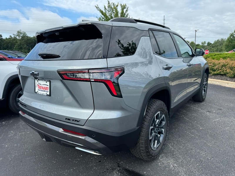 Chevrolet Equinox Vehicle Image 03