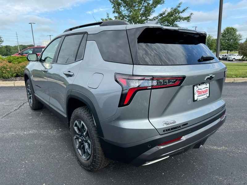 Chevrolet Equinox Vehicle Image 05