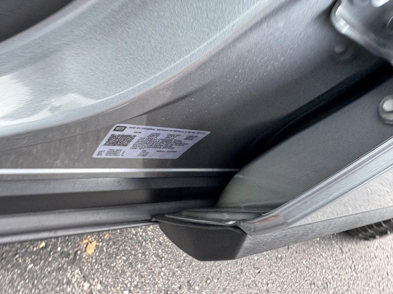 Chevrolet Equinox Vehicle Image 19