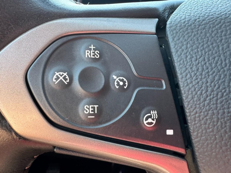 Chevrolet Colorado Vehicle Image 14
