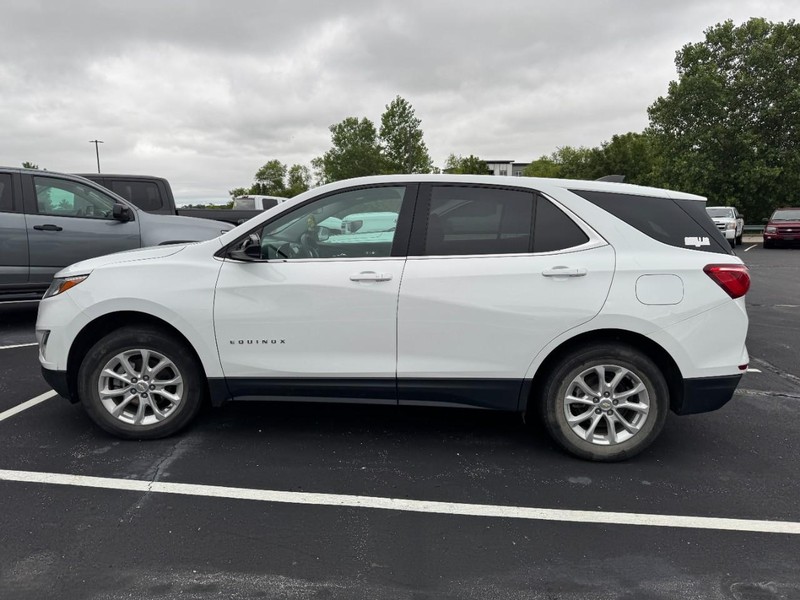 Chevrolet Equinox Vehicle Full-screen Gallery Image 03