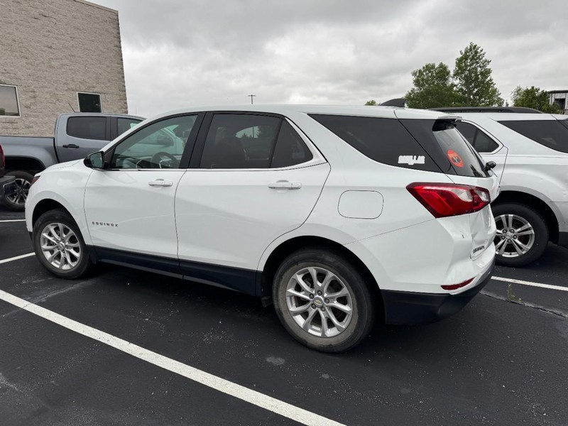 Chevrolet Equinox Vehicle Full-screen Gallery Image 04