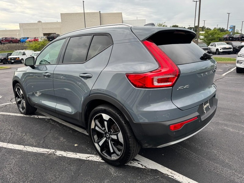 Volvo XC40 Vehicle Image 05