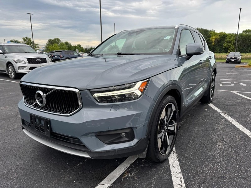Volvo XC40 Vehicle Image 08