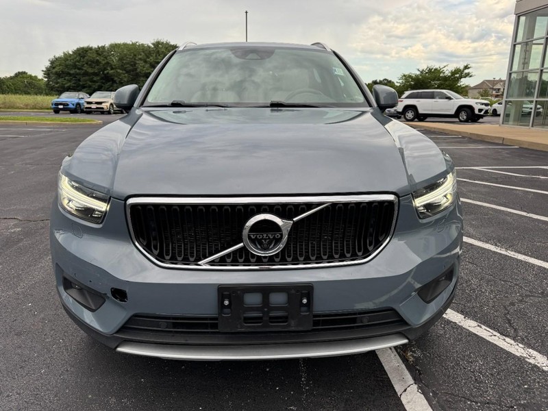 Volvo XC40 Vehicle Image 09