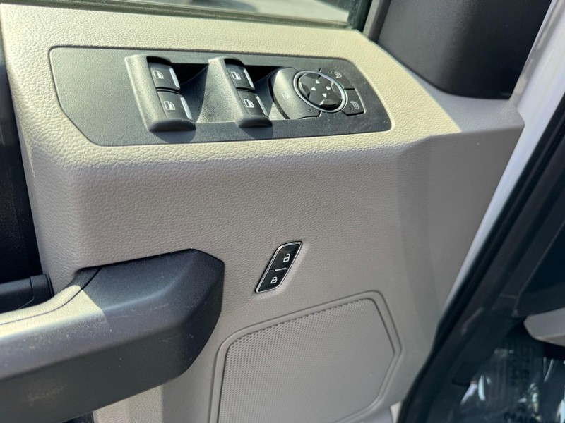 Ford F-150 Vehicle Image 15