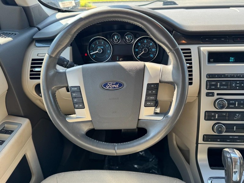 Ford Flex Vehicle Image 13