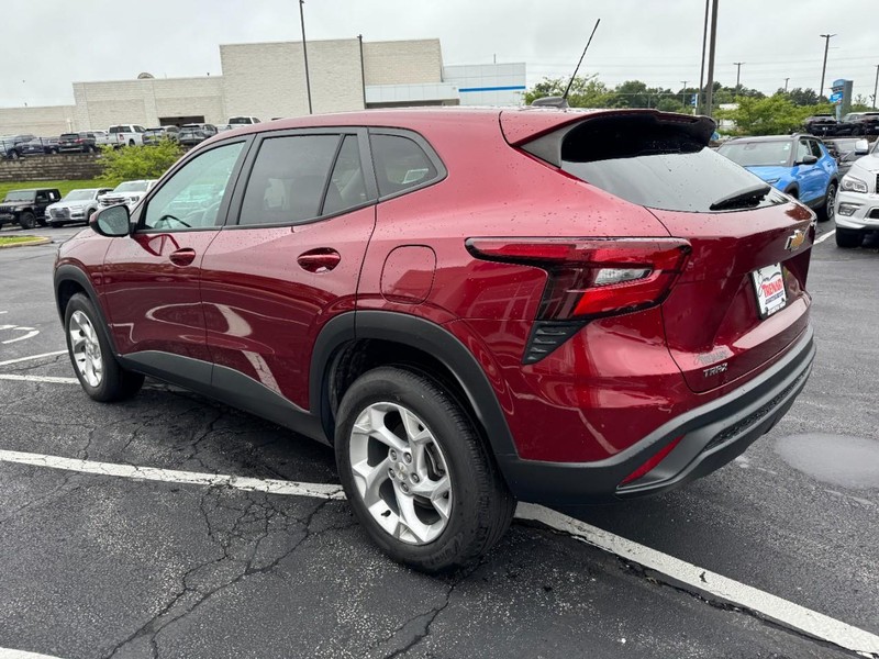 Chevrolet Trax Vehicle Image 05