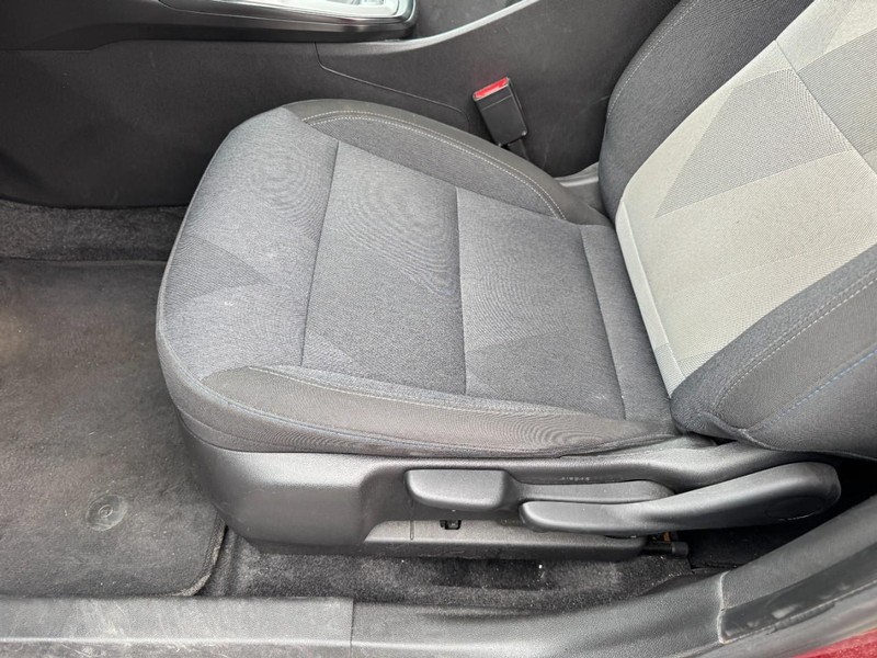 Chevrolet Trax Vehicle Image 14