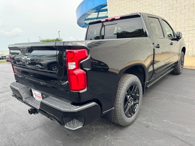 Chevrolet Silverado 1500 Vehicle Image 04