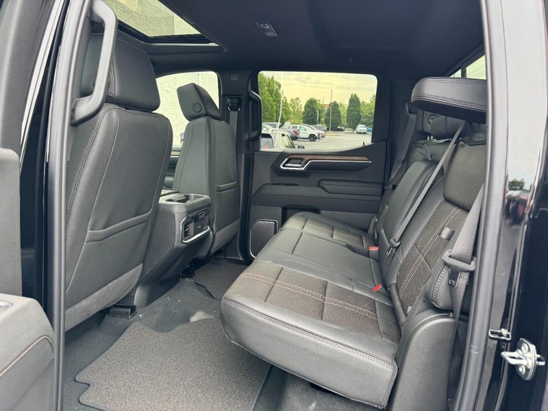 Chevrolet Silverado 1500 Vehicle Image 09