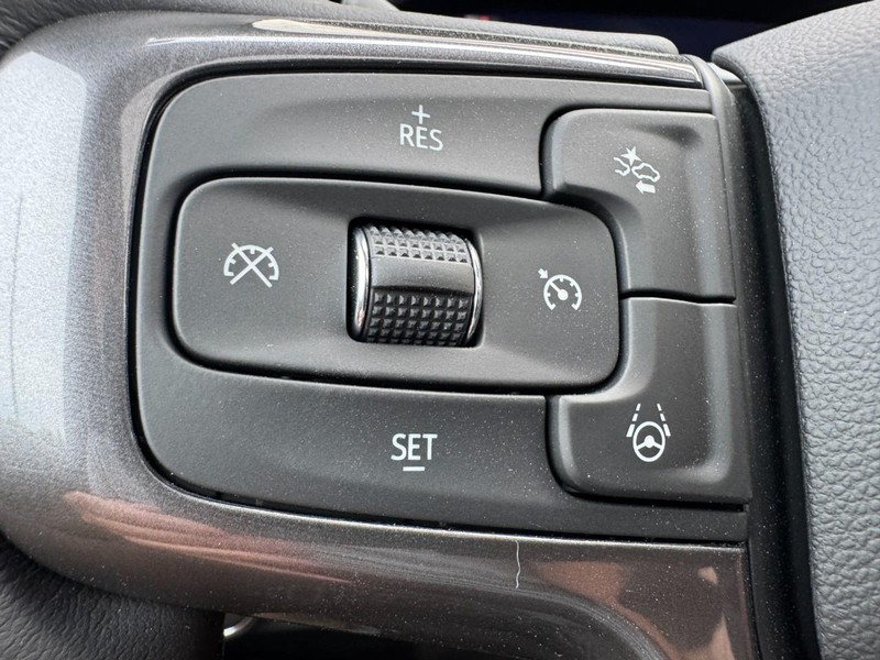 Chevrolet Silverado 1500 Vehicle Image 15