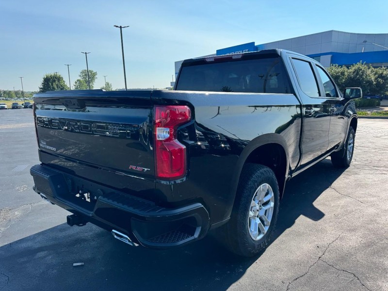 Chevrolet Silverado 1500 Vehicle Image 04