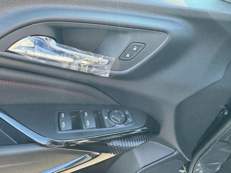 Chevrolet Trax Vehicle Image 08
