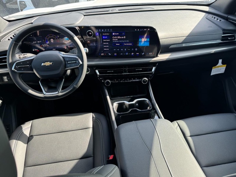 Chevrolet Traverse Vehicle Image 10