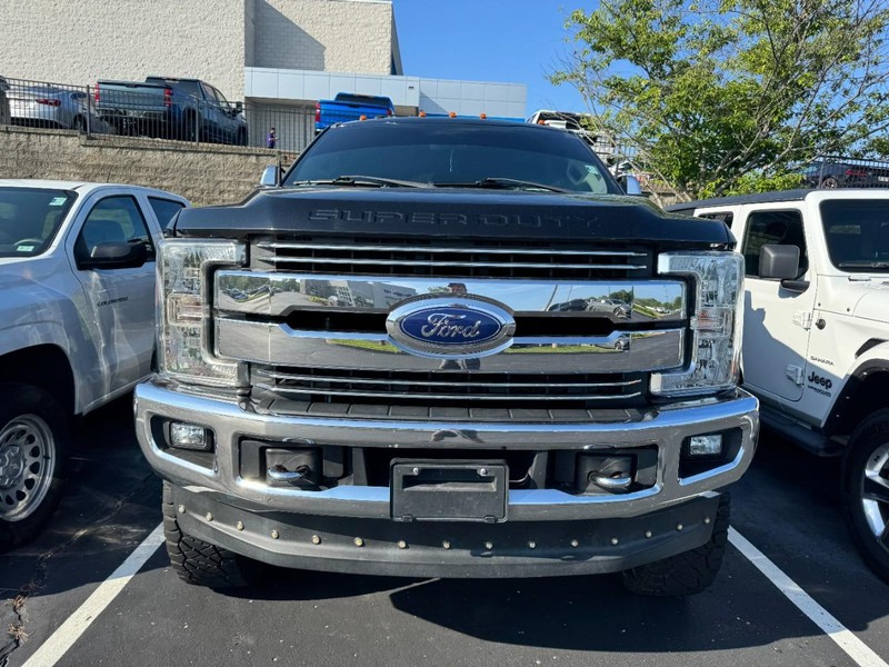 Ford Super Duty F-250 SRW Vehicle Image 02