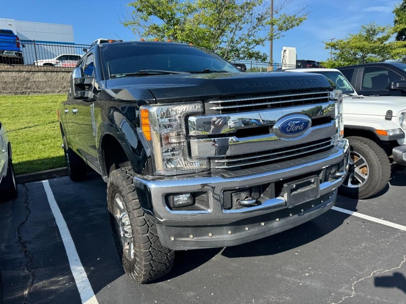 Ford Super Duty F-250 SRW Vehicle Image 03