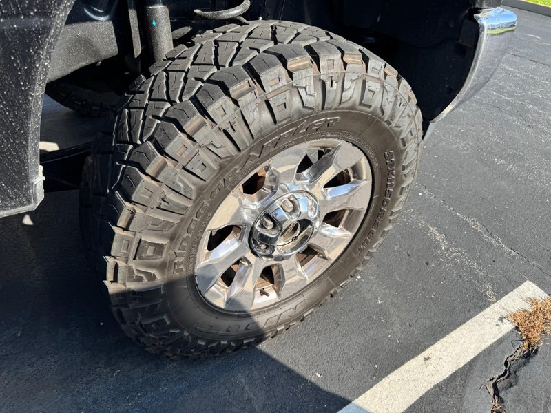 Ford Super Duty F-250 SRW Vehicle Image 04