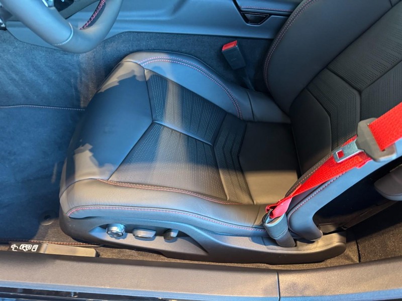 Chevrolet Corvette Vehicle Image 08