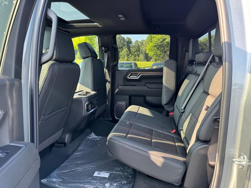 Chevrolet Silverado 1500 Vehicle Image 09