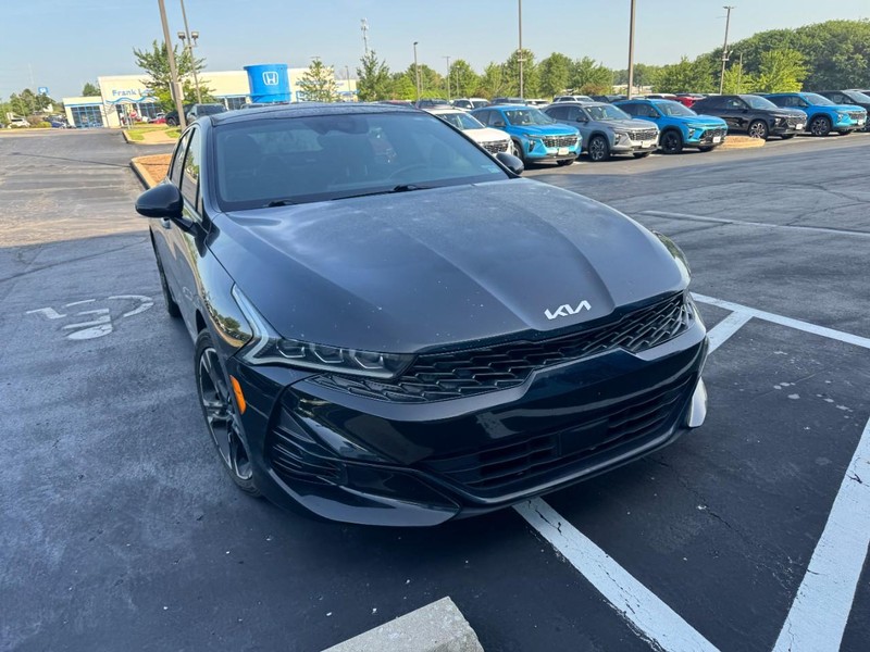 Kia K5 Vehicle Image 03