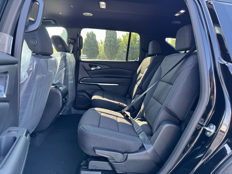 Chevrolet Traverse Vehicle Image 07