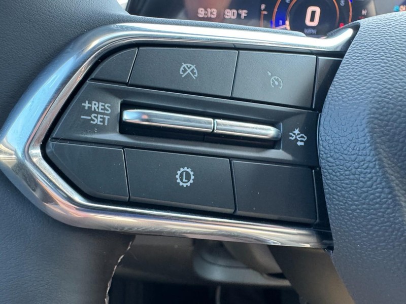 Chevrolet Traverse Vehicle Image 11