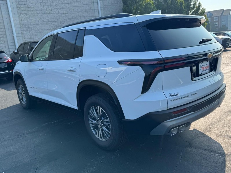 Chevrolet Traverse Vehicle Image 05
