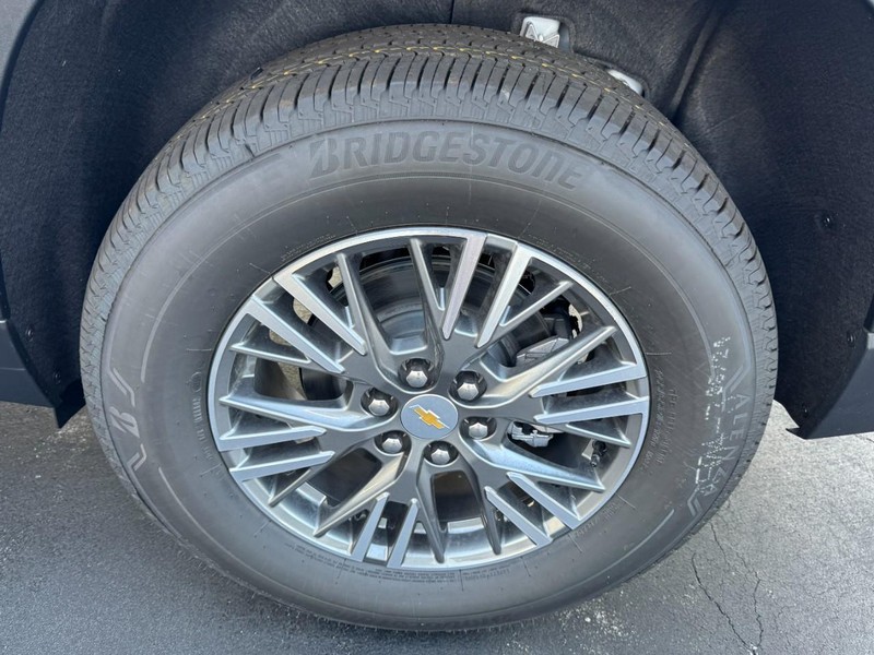 Chevrolet Traverse Vehicle Image 06