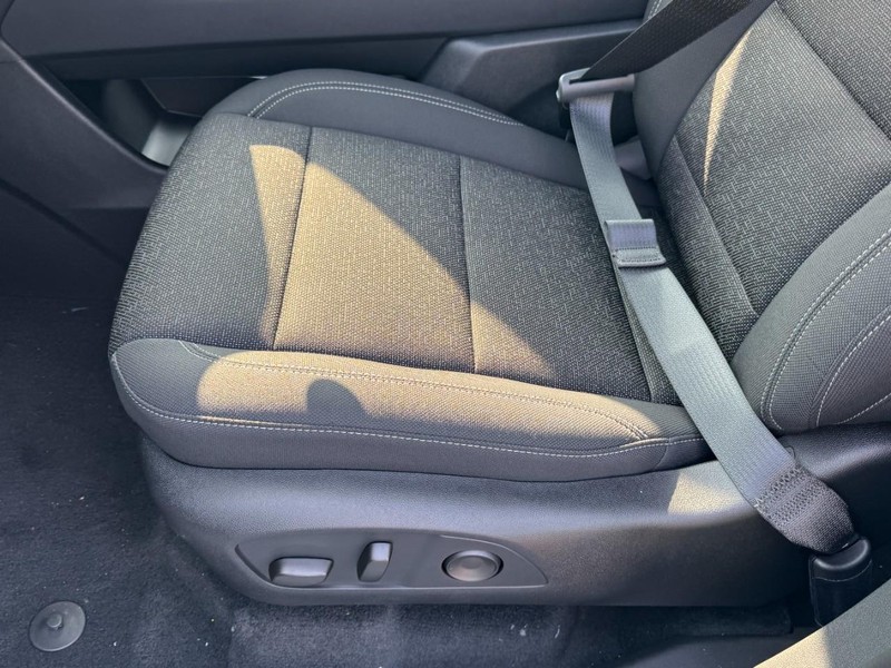 Chevrolet Traverse Vehicle Image 10