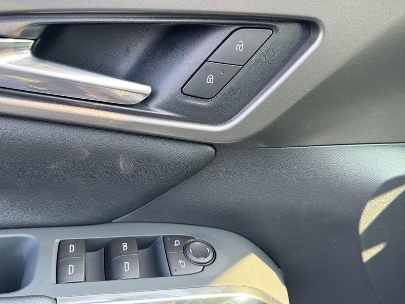 Chevrolet Traverse Vehicle Image 11